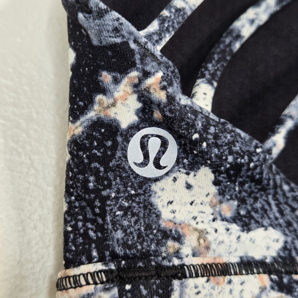 🌿 lululemon Black/Grey/Pink Floral Sports Bra, Size 2 ~ EUC - Picture 4 of 5